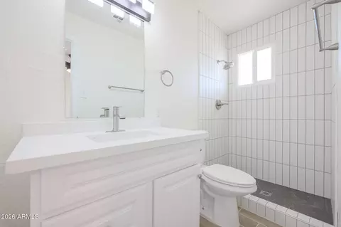 Bath - 3025 N 37th Dr, Phoenix, AZ 85019 photo 2 of 2