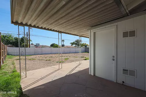 Exterior - 3025 N 37th Dr, Phoenix, AZ 85019 photo 2 of 4
