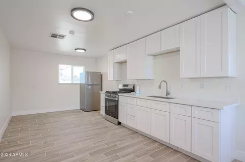 Kitchen - 3025 N 37th Dr, Phoenix, AZ 85019 photo 1 of 1