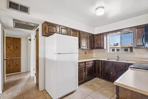 Kitchen - 509 N 53rd Pl, Mesa, AZ 85205 photo 1 of 3