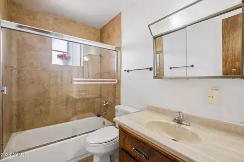 Bath - 509 N 53rd Pl, Mesa, AZ 85205 photo 1 of 2