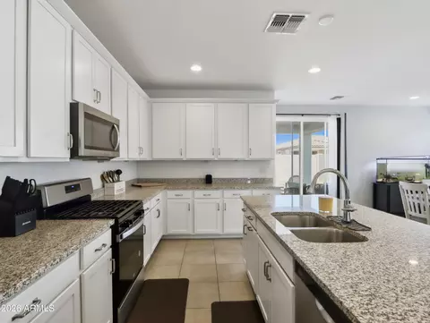 12334 W Levi Dr, Avondale, AZ 85323