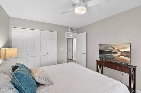 Bedroom - 2101 E Vaughn St, Tempe, AZ 85283 photo 5 of 5