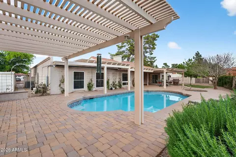 Exterior - 2101 E Vaughn St, Tempe, AZ 85283 photo 14 of 22