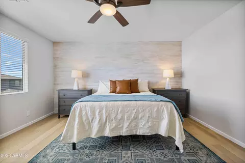 Bedroom - 2909 E Sands Dr, Phoenix, AZ 85050 photo 4 of 6