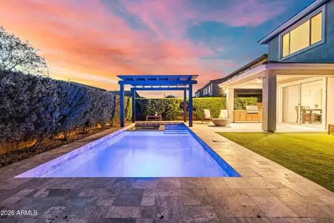 Exterior - 2909 E Sands Dr, Phoenix, AZ 85050 photo 3 of 7