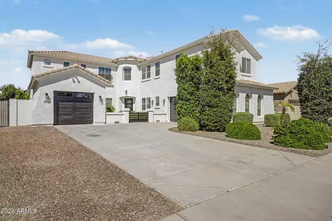 Exterior - 3054 E Kingbird Dr, Gilbert, AZ 85297 photo 2 of 13