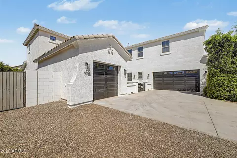 Exterior - 3054 E Kingbird Dr, Gilbert, AZ 85297 photo 3 of 13