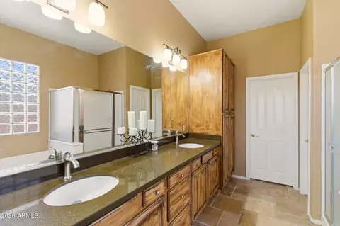 4821 E Kirkland Rd, Phoenix, AZ 85054 photo 12