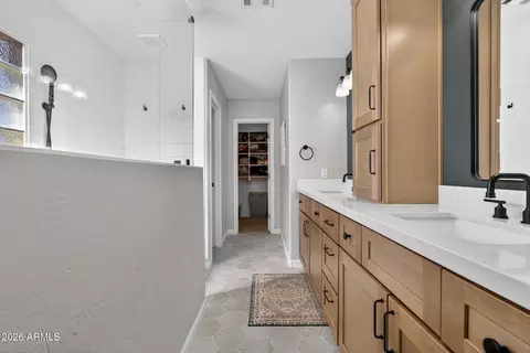Bath - 4341 E Badger Way, Phoenix, AZ 85044 photo 1 of 6