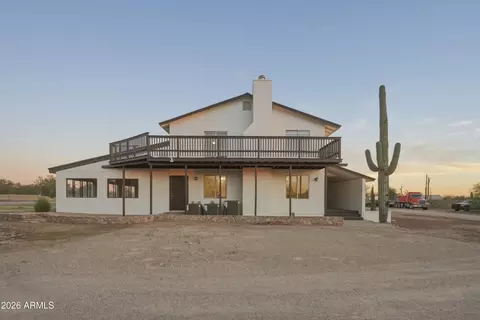 Exterior - 661 N Al Sieber Rd, Apache Junction, AZ 85119 photo 10 of 14