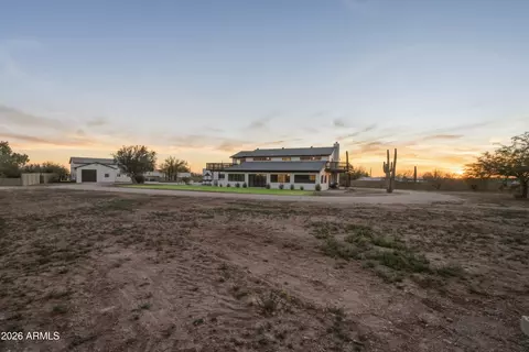 Exterior - 661 N Al Sieber Rd, Apache Junction, AZ 85119 photo 11 of 14