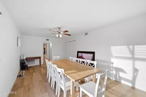 Dining - 661 N Al Sieber Rd, Apache Junction, AZ 85119 photo 2 of 2