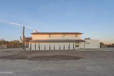 Exterior - 661 N Al Sieber Rd, Apache Junction, AZ 85119 photo 2 of 14