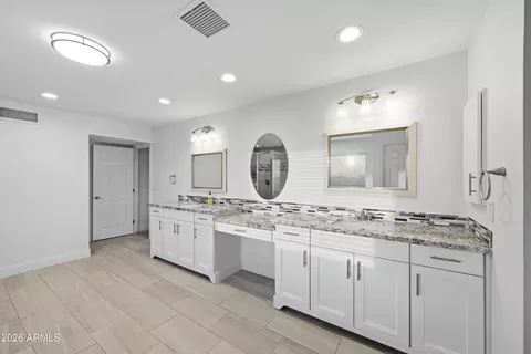 Bath - 661 N Al Sieber Rd, Apache Junction, AZ 85119 photo 4 of 5