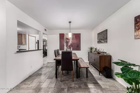 Dining - 3924 E Cortez St, Phoenix, AZ 85028 photo 2 of 2