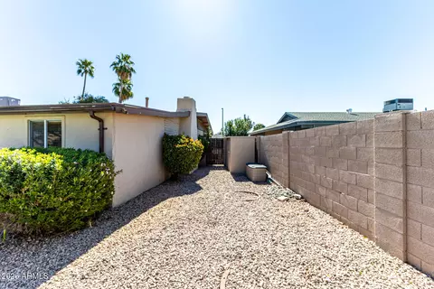 Exterior - 3924 E Cortez St, Phoenix, AZ 85028 photo 10 of 10