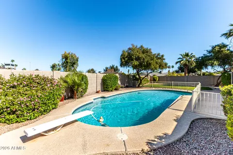 Exterior - 3924 E Cortez St, Phoenix, AZ 85028 photo 7 of 10
