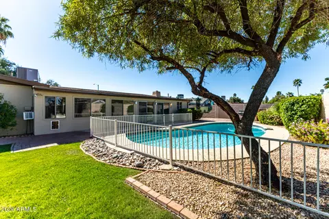 Exterior - 3924 E Cortez St, Phoenix, AZ 85028 photo 3 of 10