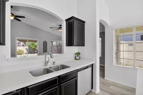 6760 E Northridge St, Mesa, AZ 85215 photo 11