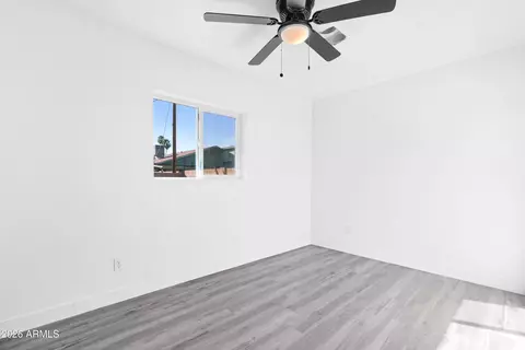 Bedroom - 2914 N 81st Ave, Phoenix, AZ 85033 photo 3 of 3