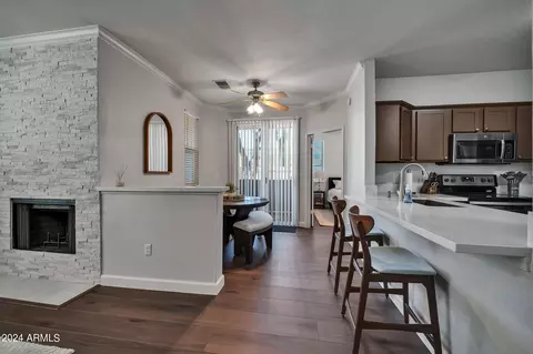 7009 E Acoma Dr #1004, Scottsdale, AZ 85254