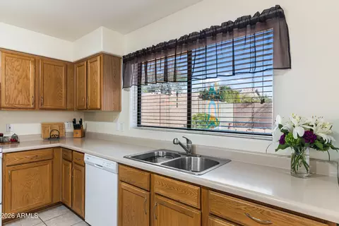 Kitchen - 1711 E Runion Dr, Phoenix, AZ 85024 photo 3 of 3
