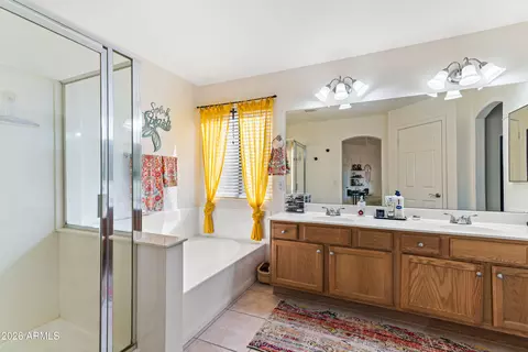 Bath - 1711 E Runion Dr, Phoenix, AZ 85024 photo 3 of 4