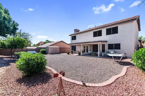 Exterior - 1711 E Runion Dr, Phoenix, AZ 85024 photo 9 of 10