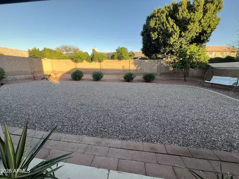Exterior - 1711 E Runion Dr, Phoenix, AZ 85024 photo 4 of 10