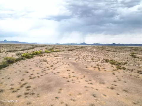 443 W Camelback Rd #26, Tonopah, AZ 85354
