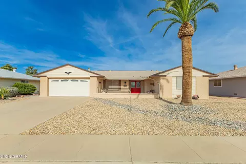 10910 W Hutton Dr, Sun City, AZ 85351