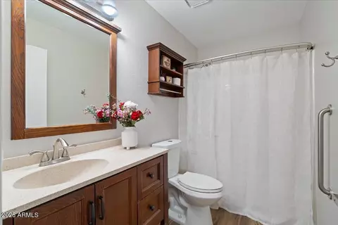 Bath - 7031 E Mallory St, Mesa, AZ 85207 photo 1 of 3