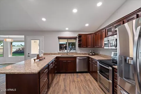 Kitchen - 7031 E Mallory St, Mesa, AZ 85207 photo 3 of 4
