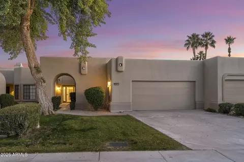 8841 E Meadow Hill Dr, Scottsdale, AZ 85260