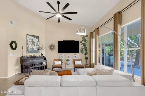 Living - 1542 E Catamaran Dr, Gilbert, AZ 85234 photo 2 of 4