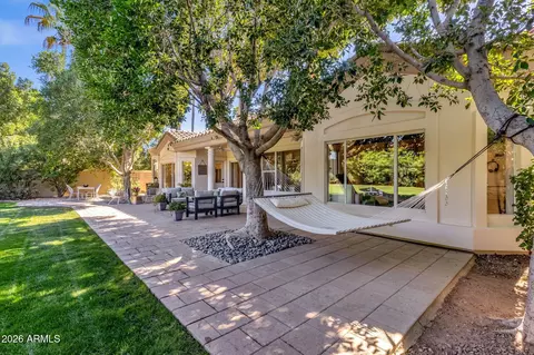 Exterior - 1542 E Catamaran Dr, Gilbert, AZ 85234 photo 8 of 26