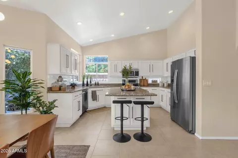 Kitchen - 1542 E Catamaran Dr, Gilbert, AZ 85234 photo 1 of 9