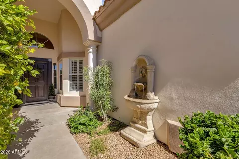 Exterior - 1542 E Catamaran Dr, Gilbert, AZ 85234 photo 6 of 26