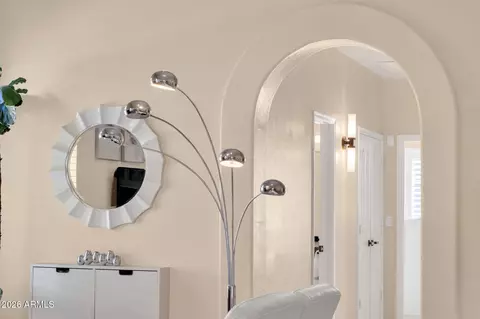 Entry Way - 1542 E Catamaran Dr, Gilbert, AZ 85234 photo 3 of 4