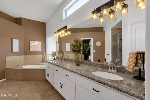 Bath - 1542 E Catamaran Dr, Gilbert, AZ 85234 photo 4 of 8
