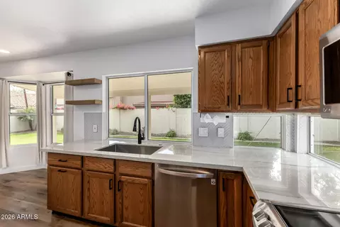Kitchen - 2301 E Millbrae Ct, Gilbert, AZ 85234 photo 4 of 4