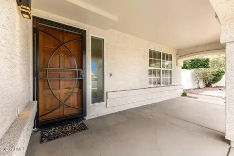 Exterior - 2301 E Millbrae Ct, Gilbert, AZ 85234 photo 4 of 8
