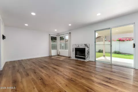 Living - 2301 E Millbrae Ct, Gilbert, AZ 85234 photo 8 of 9