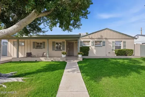 934 E Berridge Ln, Phoenix, AZ 85014