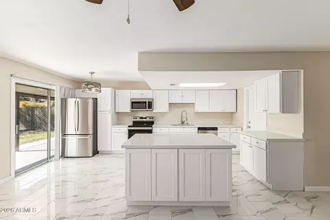 Kitchen - 1521 E Diamond Ave, Mesa, AZ 85204 photo 1 of 2