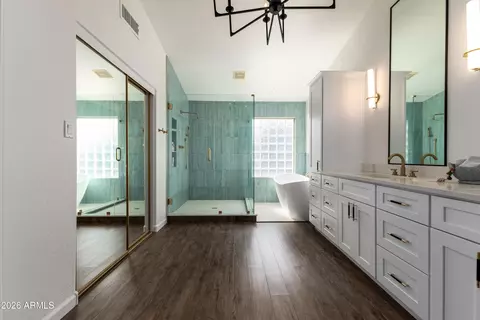 Bath - 744 W Estrella Dr, Gilbert, AZ 85233 photo 2 of 5