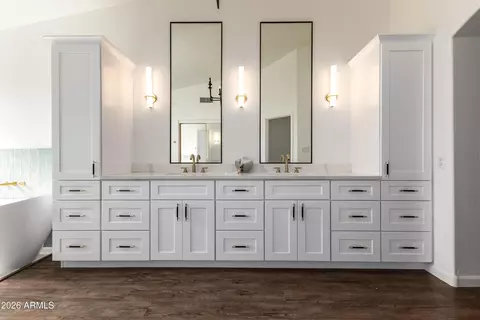 Bath - 744 W Estrella Dr, Gilbert, AZ 85233 photo 3 of 5