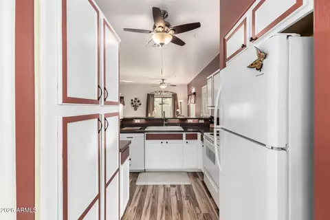 Kitchen - 2150 E Bell Rd #1144, Phoenix, AZ 85022 photo 3 of 3