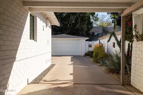 Exterior - 1517 E Pinchot Ave, Phoenix, AZ 85014 photo 7 of 23